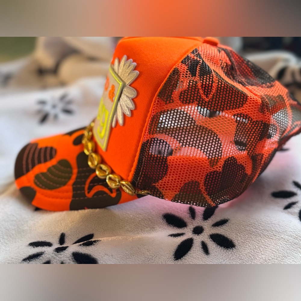 OTTO Orange & Brown "Tanned & Tipsy" Trucker Hat with Gold Shell Chain - Picture 2 of 2